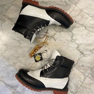 Pharrell Williams Bee Line X Timberland Brogues Black & White